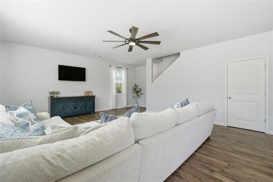 Furnished interior view inside a new home in , Dallas (Image 13).