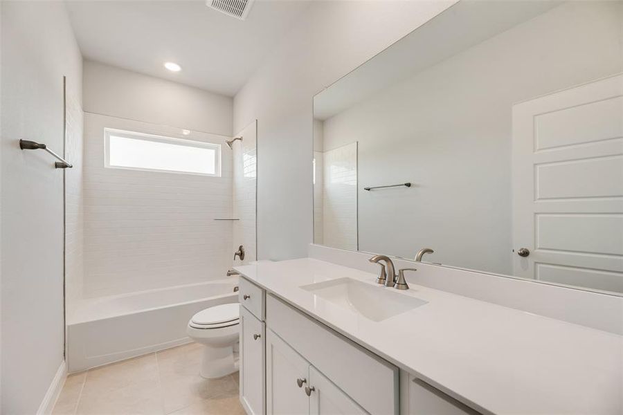 Furnished interior view inside a new home in Creekside of Crowley, Crowley (Image 13).