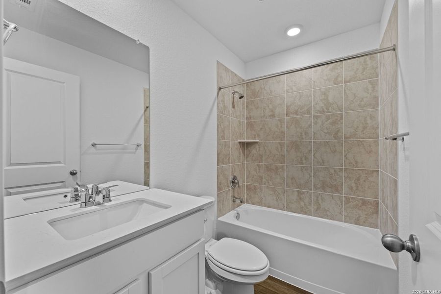 Furnished interior view inside a new home in Avenida, Converse (Image 6).