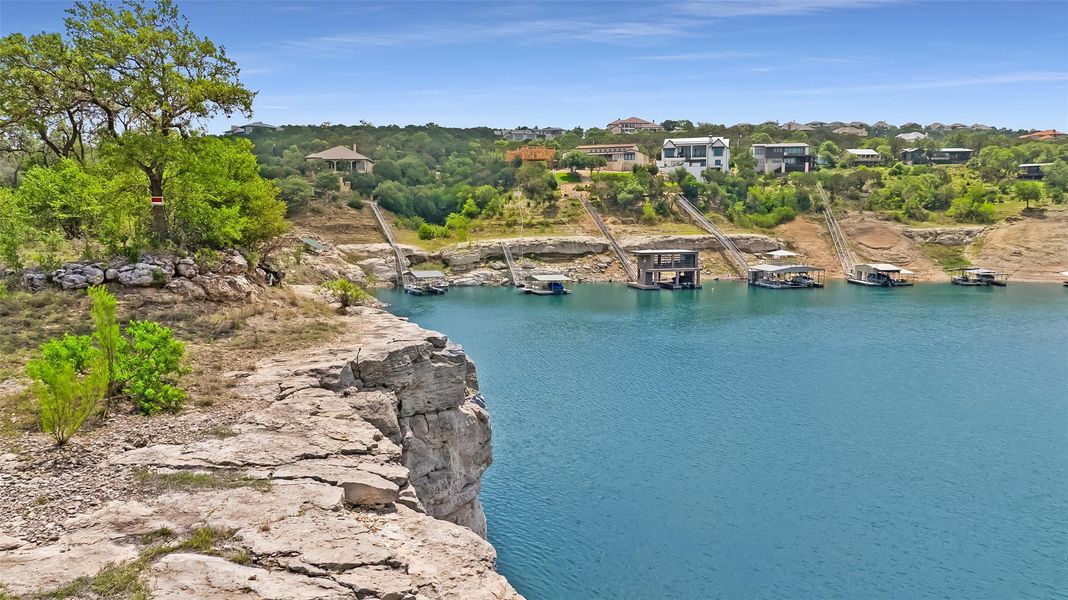 Check out the beauty of these dramatic limestone cliffs.
