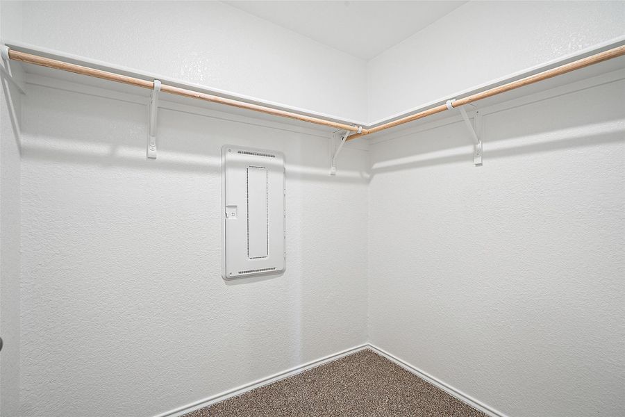 Spacious, unfurnished interior of a new home in Valverde, Bastrop (Image 19). Spacious, unfurnished interior of a new home in Valverde, Bastrop (Image 19).