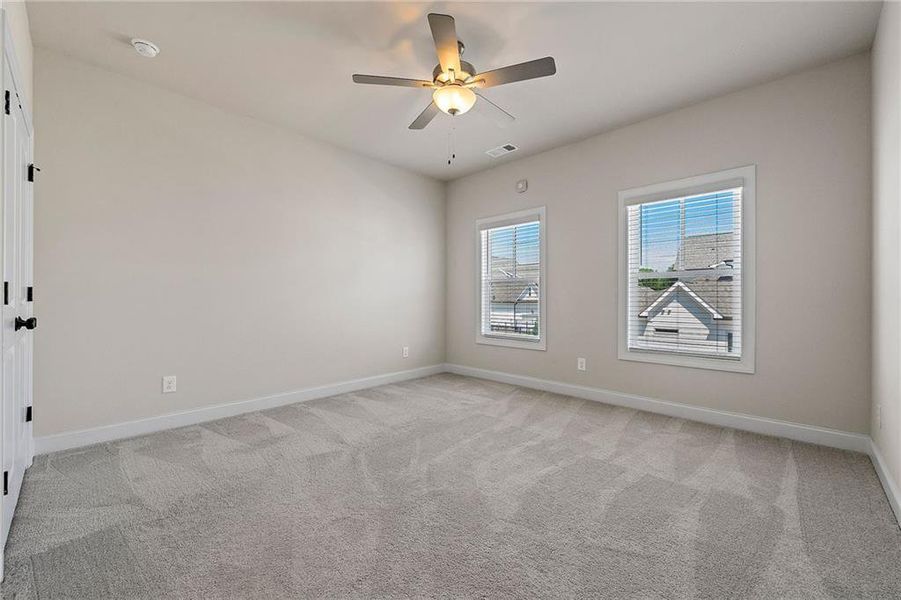 Spacious, unfurnished interior of a new home in , Duluth (Image 25).