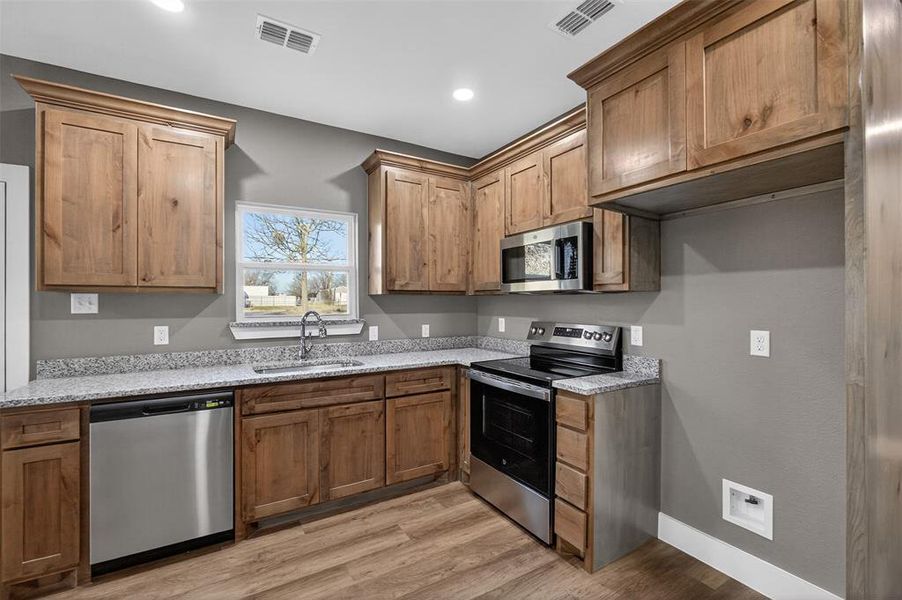 Furnished interior view inside a new home in , Mineral Wells (Image 5).