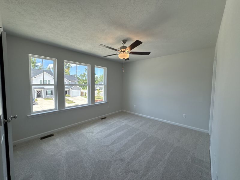 Spacious, unfurnished interior of a new home in Caroleton Townhomes, Grovetown (Image 15).