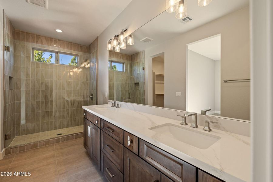 094-Primary Bathroom