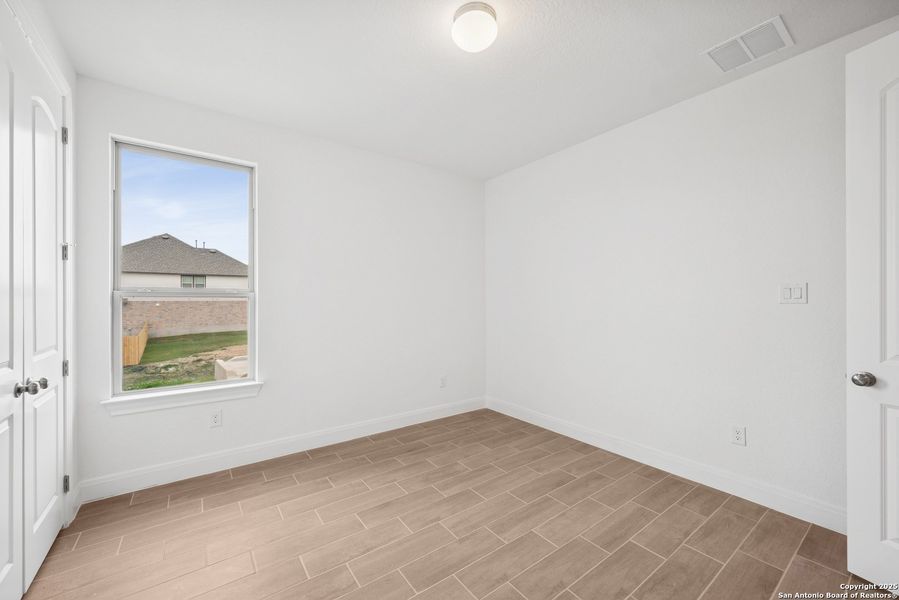 Spacious, unfurnished interior of a new home in Everly Estates, San Antonio (Image 23).