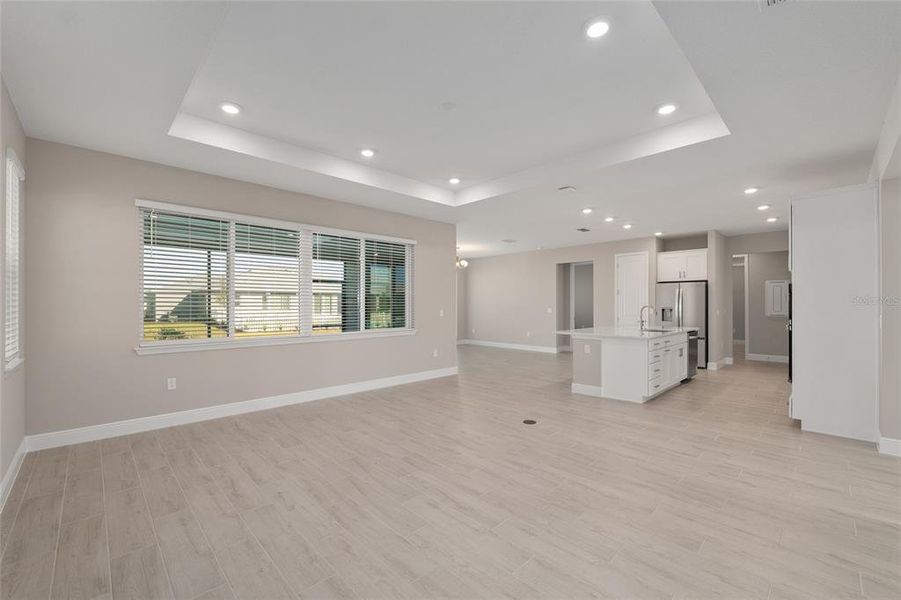 Spacious, unfurnished interior of a new home in , Ocala (Image 21).