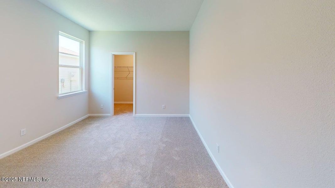 Spacious, unfurnished interior of a new home in Lakes at Bella Lago, Green Cove Springs (Image 16).