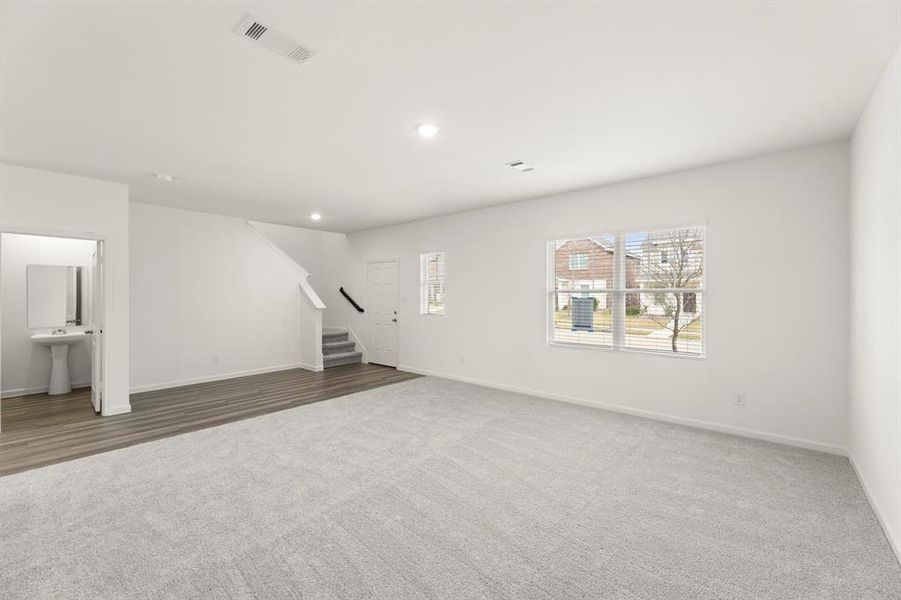 05. 3216 Landslide - Family (2) 05. 3216 Landslide - Family (2)