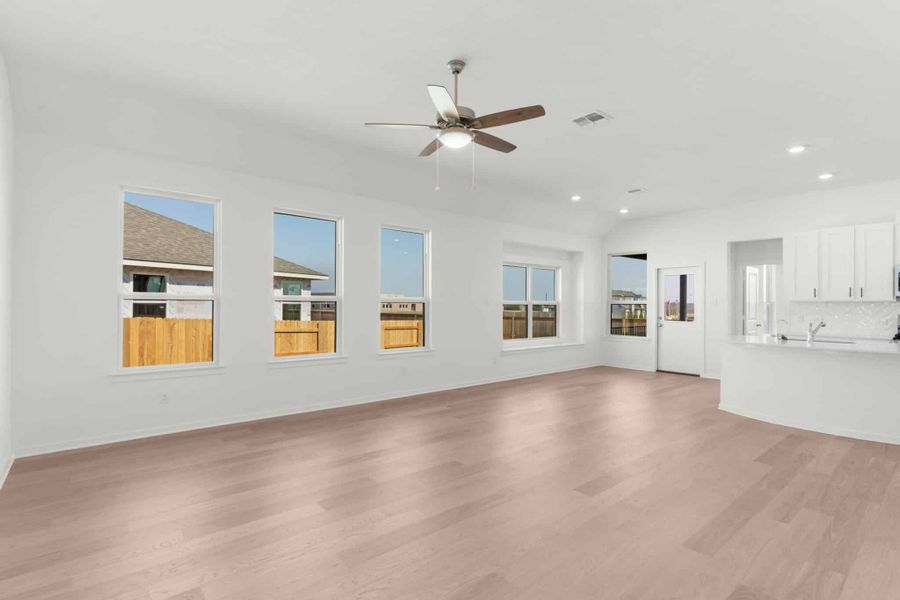 Spacious, unfurnished interior of a new home in Briarwood, Elgin (Image 13).