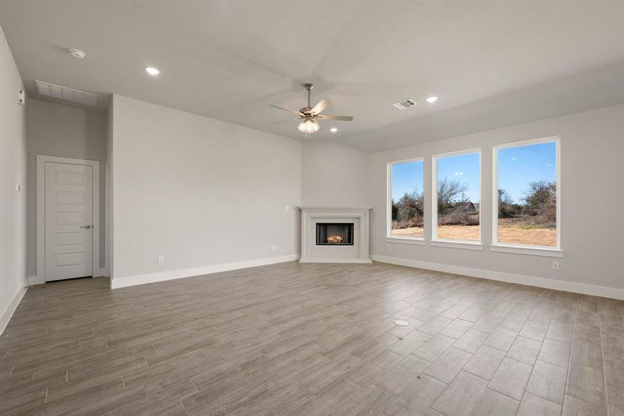 Spacious, unfurnished interior of a new home in Saddleback Estates, Boyd (Image 34). Spacious, unfurnished interior of a new home in Saddleback Estates, Boyd (Image 34).