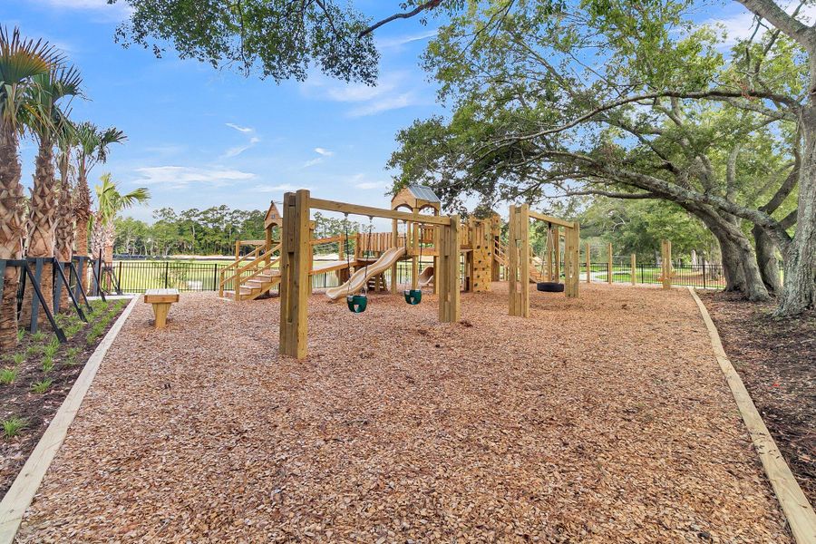 Community amenities in , Summerville (Image 24).