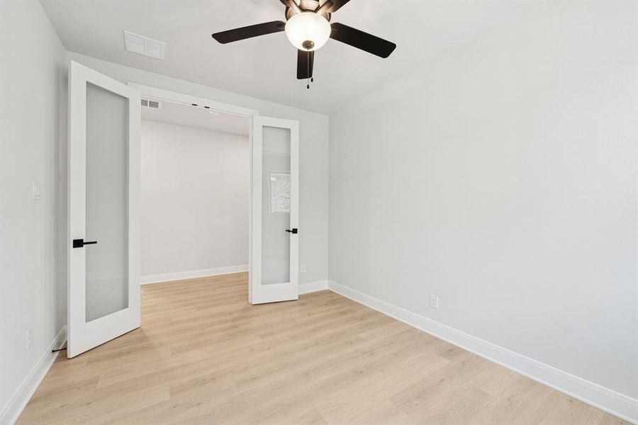 Spacious, unfurnished interior of a new home in South Pointe Cottage Series, Mansfield (Image 16). Spacious, unfurnished interior of a new home in South Pointe Cottage Series, Mansfield (Image 16).