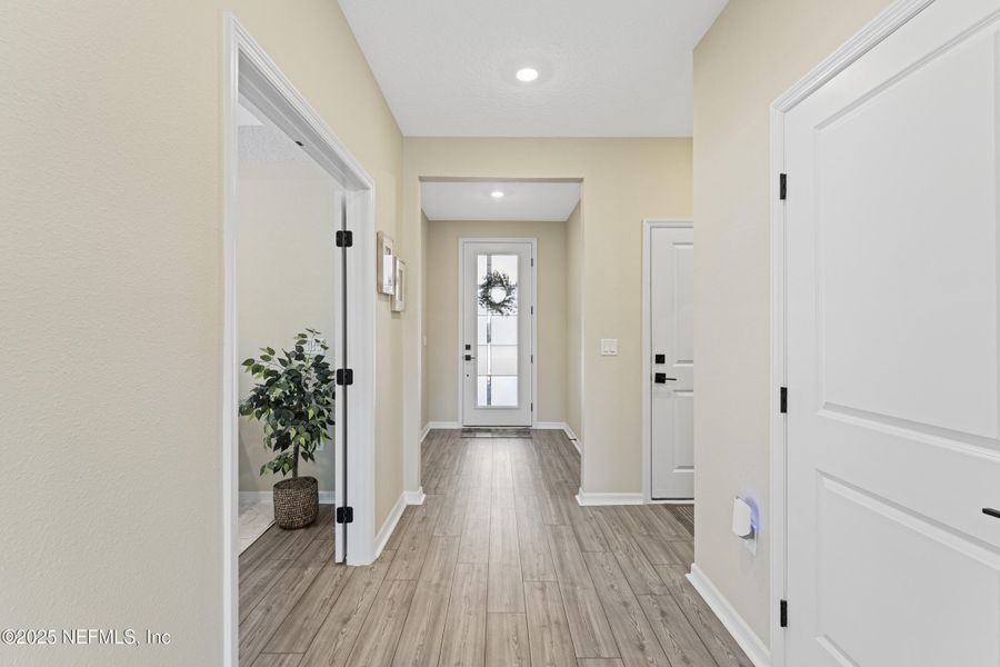 Spacious, unfurnished interior of a new home in Summer Bay at Grand Oaks, St. Augustine (Image 24).