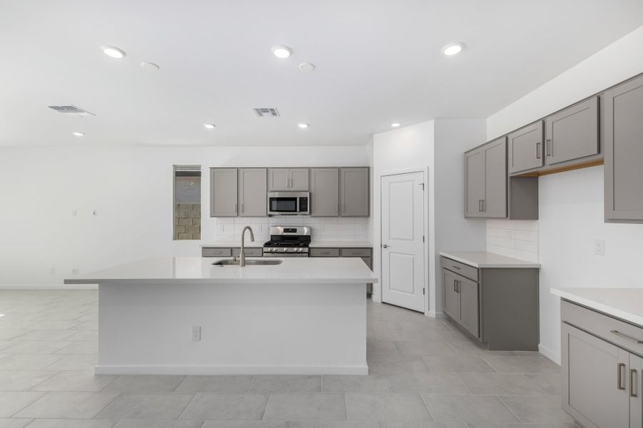 Furnished interior view inside a new home in Frontera, Surprise (Image 3).