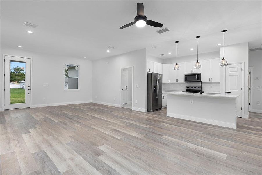 Spacious, unfurnished interior of a new home in , North Port (Image 19).