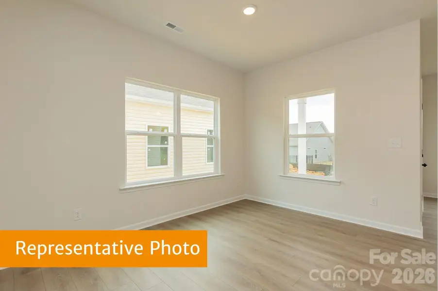 Spacious, unfurnished interior of a new home in Catawba Trace, Catawba (Image 4).