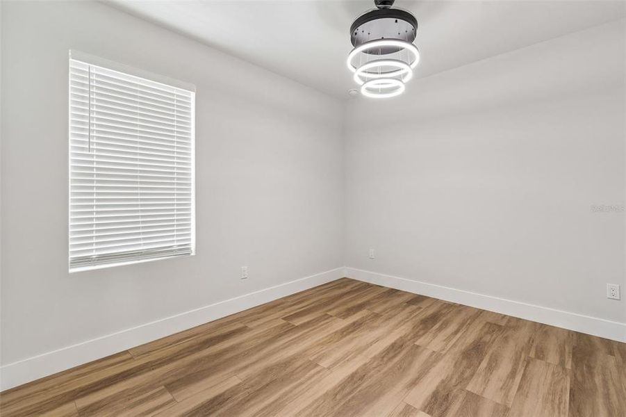 Spacious, unfurnished interior of a new home in , Tampa (Image 42).