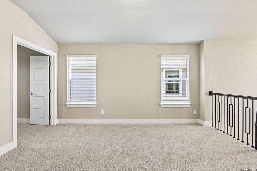 Spacious, unfurnished interior of a new home in Stetson Ridge, Marion (Image 29).