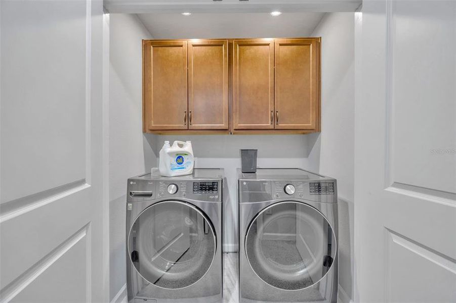 Close-up of interior finishes inside a home in , Lutz (Image 17).