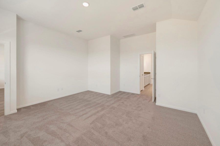 Spacious, unfurnished interior of a new home in Austin Point, Richmond (Image 24).