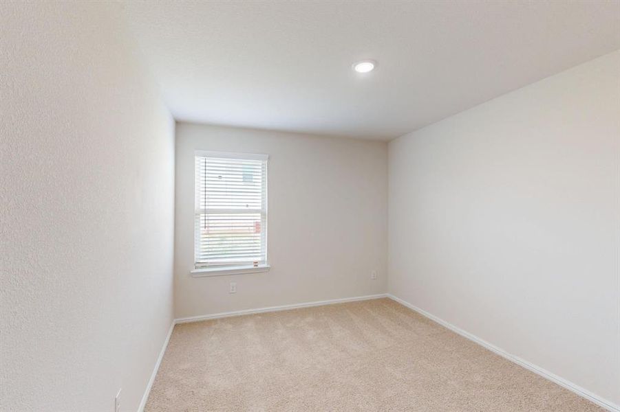 Spacious, unfurnished interior of a new home in Verandah, Royse City (Image 14).