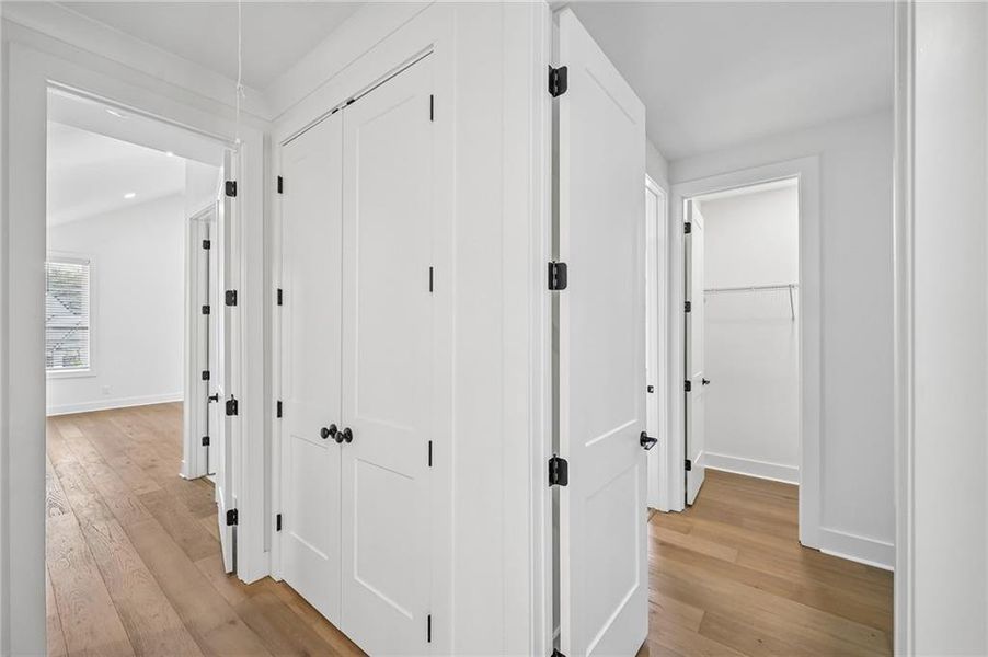 Spacious, unfurnished interior of a new home in , Alpharetta (Image 67). Spacious, unfurnished interior of a new home in , Alpharetta (Image 67).