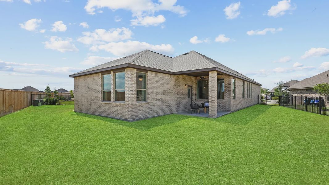 Representative exterior details of a home built from the Oxford by Chesmar Homes in Bridgeland 45's, Cypress (Image 3).