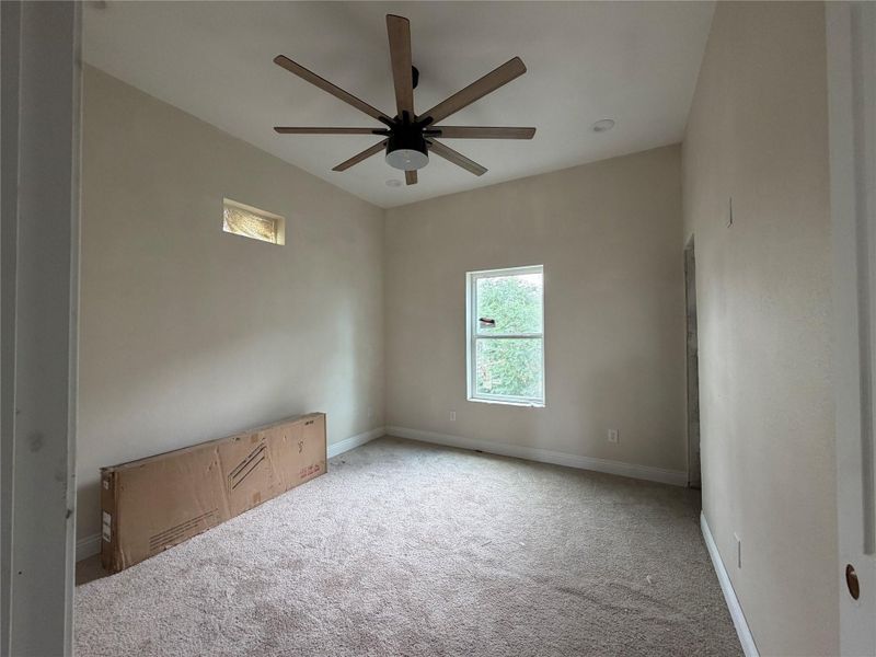 Image 21 of a home in .