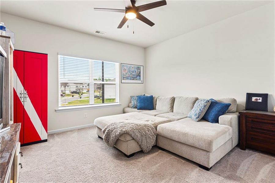 Furnished interior view inside a new home in Victoria Heights, Dallas (Image 23).