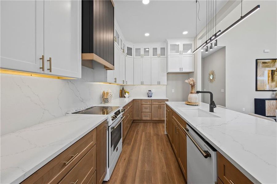 Furnished interior view inside a new home in , Athens (Image 19).