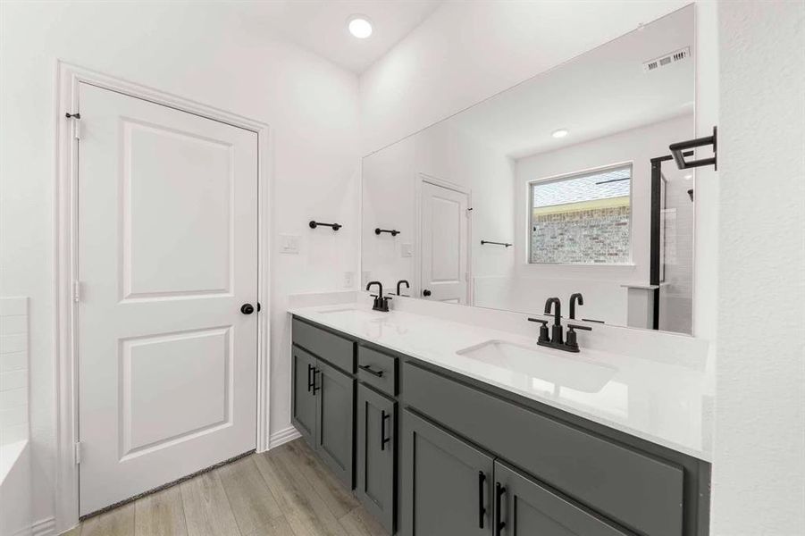 Furnished interior view inside a new home in Coyote Meadows 50s, Anna (Image 11). Furnished interior view inside a new home in Coyote Meadows 50s, Anna (Image 11).