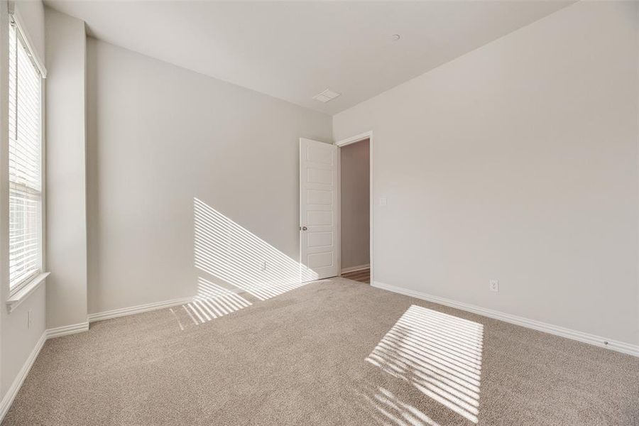 Spacious, unfurnished interior of a new home in , Frisco (Image 19).