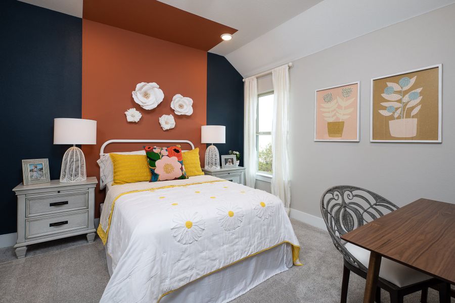 Representative furnished interior of a home built from the Ivy by Tri Pointe Homes in Bridgewater, Midlothian (Image 7).