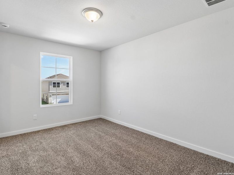 Spacious, unfurnished interior of a new home in Talley Fields, San Antonio (Image 25).