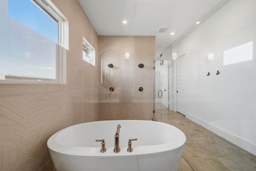 Close-up of interior finishes inside a home in Legacy, League City (Image 22).