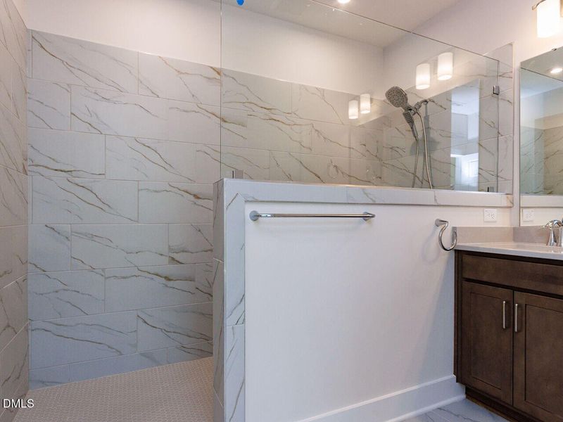 019-1280x960-primary-bathroom 019-1280x960-primary-bathroom