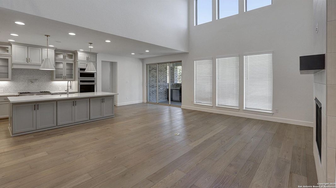 Spacious, unfurnished interior of a new home in The Dominion 70', San Antonio (Image 13). Spacious, unfurnished interior of a new home in The Dominion 70', San Antonio (Image 13).