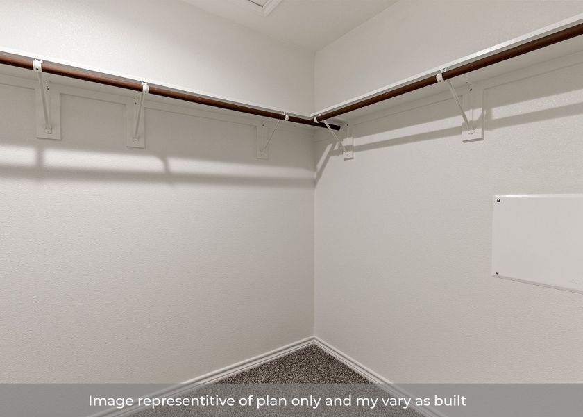 Representative unfurnished interior of a home built from the Bellvue by D.R. Horton in London Towne, Corpus Christi (Image 21).