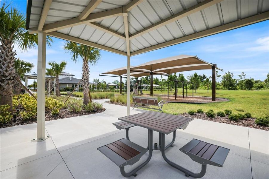 Community amenities in , Palmetto (Image 53).