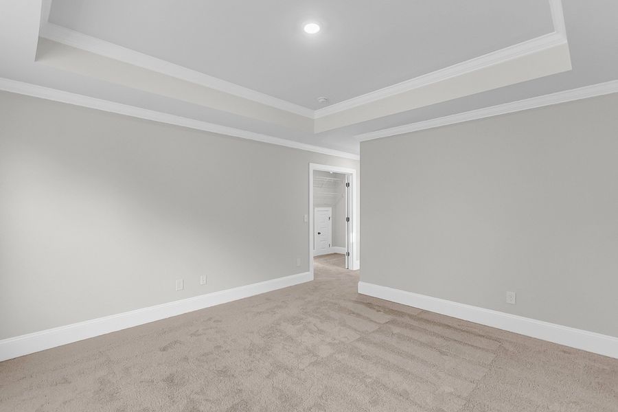 Spacious, unfurnished interior of a new home in Pineland Preserve, Summerville (Image 31).