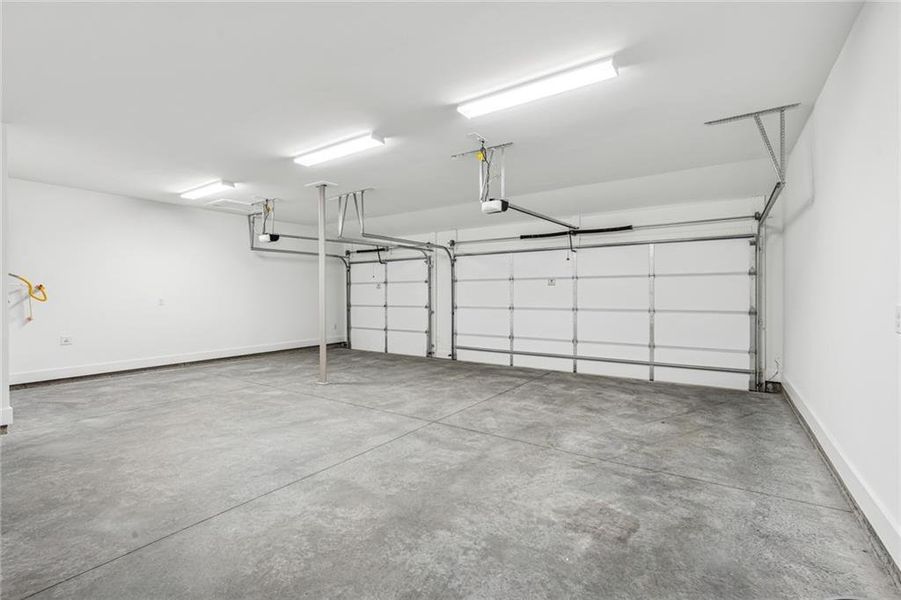 Spacious, unfurnished interior of a new home in Havencroft, Woodstock (Image 16). Spacious, unfurnished interior of a new home in Havencroft, Woodstock (Image 16).