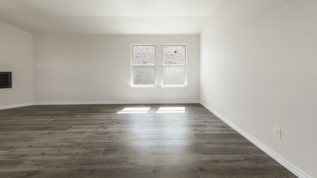 Spacious, unfurnished interior of a new home in Liberty Crossing, Royse City (Image 13).