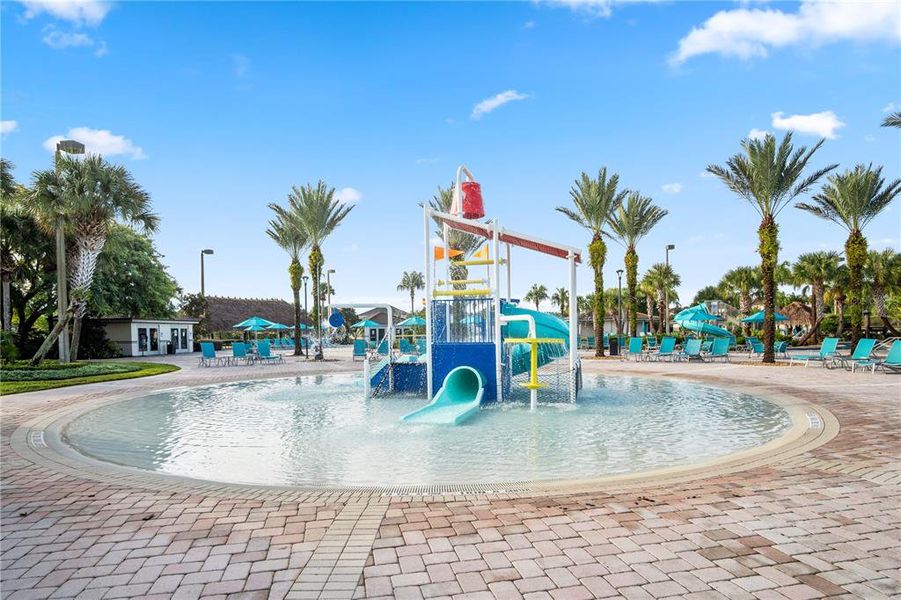 Community amenities in , Davenport (Image 44).