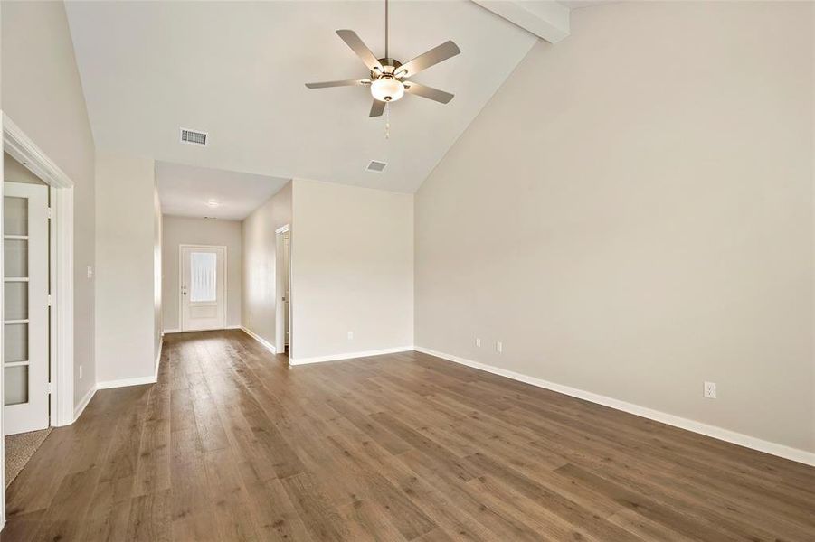 Spacious, unfurnished interior of a new home in Creekside Estates, Terrell (Image 11). Spacious, unfurnished interior of a new home in Creekside Estates, Terrell (Image 11).