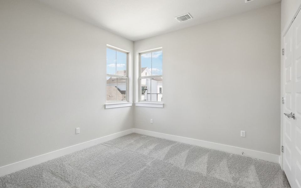 Spacious, unfurnished interior of a new home in Easton Park, Austin (Image 9). Spacious, unfurnished interior of a new home in Easton Park, Austin (Image 9).