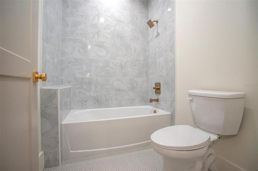 Image 60 of a home in .