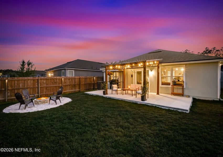 Exterior details and patio area of a home in , Jacksonville (Image 4).