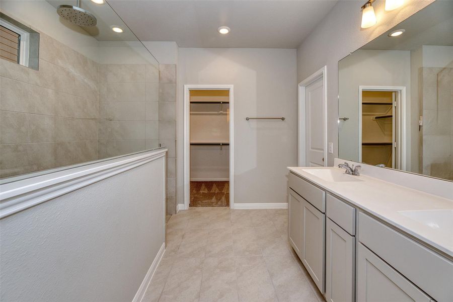 Furnished interior view inside a new home in Aldeana - Paintbrush Collection, Bonney (Image 9).