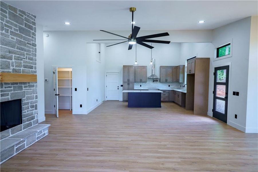Spacious, unfurnished interior of a new home in , Blairsville (Image 17).